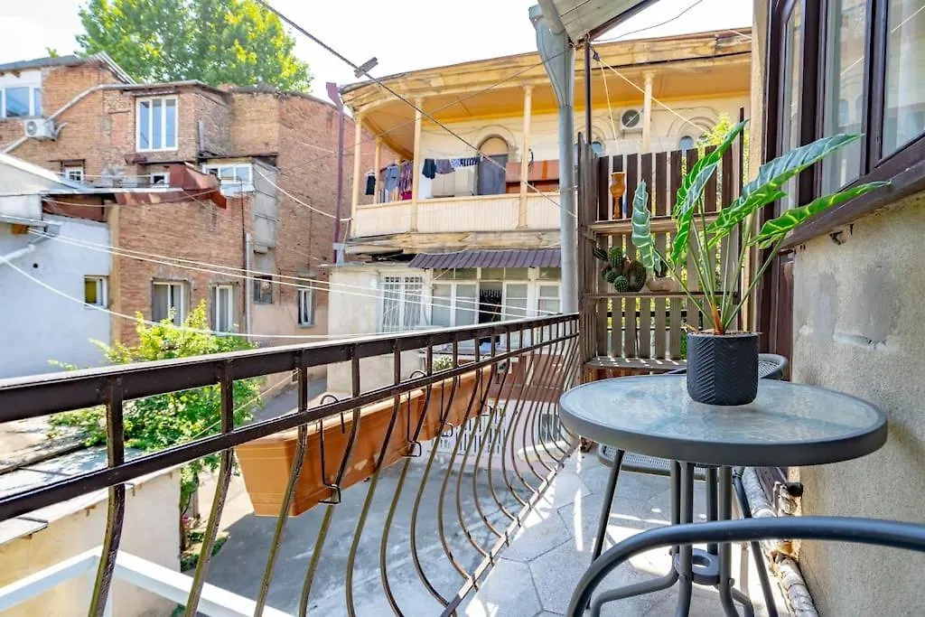 2 Bedroom Apartment In The City Center Tbiliszi Grúzia
